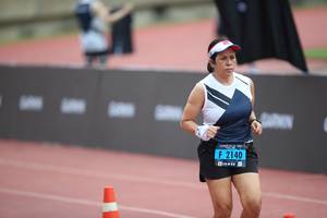 BIB: 2140
                            <button type="button" onclick="openModal(4576917)" class="btn btn-primary btn-sm float-right btn-popup" data-toggle="modal" data-target=".modal-high-quality">
                        <i class="fas fa-shopping-cart"></i> Add to Cart
                    </button>
                                            <button type="button" onclick="isThisMe(4576917, true)" class="btn btn-success btn-sm float-right btn-popup btn-isme hidden" data-toggle="tooltip" data-placement="bottom" title="นี่คือรูปของคุณใช่ไหม คลิกที่นี่เพื่อเอาเข้าอัลบั้ม">
                        <i class="fas fa-plus"></i> Add to album
                    </button>
                    <button type="button" onclick="isThisMe(4576917, false)" class="btn btn-warning btn-sm float-right btn-popup btn-isnotme hidden">
                        <i class="fas fa-ban"></i> Remove from album
                    </button>