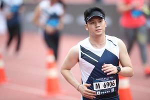 BIB: 6906
                            <button type="button" onclick="openModal(4576480)" class="btn btn-primary btn-sm float-right btn-popup" data-toggle="modal" data-target=".modal-high-quality">
                        <i class="fas fa-shopping-cart"></i> Add to Cart
                    </button>
                                            <button type="button" onclick="isThisMe(4576480, true)" class="btn btn-success btn-sm float-right btn-popup btn-isme hidden" data-toggle="tooltip" data-placement="bottom" title="นี่คือรูปของคุณใช่ไหม คลิกที่นี่เพื่อเอาเข้าอัลบั้ม">
                        <i class="fas fa-plus"></i> Add to album
                    </button>
                    <button type="button" onclick="isThisMe(4576480, false)" class="btn btn-warning btn-sm float-right btn-popup btn-isnotme hidden">
                        <i class="fas fa-ban"></i> Remove from album
                    </button>