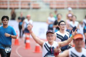 BIB: 797
                            <button type="button" onclick="openModal(4573610)" class="btn btn-primary btn-sm float-right btn-popup" data-toggle="modal" data-target=".modal-high-quality">
                        <i class="fas fa-shopping-cart"></i> Add to Cart
                    </button>
                                            <button type="button" onclick="isThisMe(4573610, true)" class="btn btn-success btn-sm float-right btn-popup btn-isme hidden" data-toggle="tooltip" data-placement="bottom" title="นี่คือรูปของคุณใช่ไหม คลิกที่นี่เพื่อเอาเข้าอัลบั้ม">
                        <i class="fas fa-plus"></i> Add to album
                    </button>
                    <button type="button" onclick="isThisMe(4573610, false)" class="btn btn-warning btn-sm float-right btn-popup btn-isnotme hidden">
                        <i class="fas fa-ban"></i> Remove from album
                    </button>