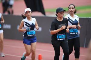 BIB: 1267, 1007, 1912
                            <button type="button" onclick="openModal(4576740)" class="btn btn-primary btn-sm float-right btn-popup" data-toggle="modal" data-target=".modal-high-quality">
                        <i class="fas fa-shopping-cart"></i> Add to Cart
                    </button>
                                            <button type="button" onclick="isThisMe(4576740, true)" class="btn btn-success btn-sm float-right btn-popup btn-isme hidden" data-toggle="tooltip" data-placement="bottom" title="นี่คือรูปของคุณใช่ไหม คลิกที่นี่เพื่อเอาเข้าอัลบั้ม">
                        <i class="fas fa-plus"></i> Add to album
                    </button>
                    <button type="button" onclick="isThisMe(4576740, false)" class="btn btn-warning btn-sm float-right btn-popup btn-isnotme hidden">
                        <i class="fas fa-ban"></i> Remove from album
                    </button>