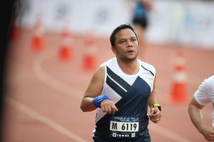 BIB: 6119
                            <button type="button" onclick="openModal(4565272)" class="btn btn-primary btn-sm float-right btn-popup" data-toggle="modal" data-target=".modal-high-quality">
                        <i class="fas fa-shopping-cart"></i> Add to Cart
                    </button>
                                            <button type="button" onclick="isThisMe(4565272, true)" class="btn btn-success btn-sm float-right btn-popup btn-isme hidden" data-toggle="tooltip" data-placement="bottom" title="นี่คือรูปของคุณใช่ไหม คลิกที่นี่เพื่อเอาเข้าอัลบั้ม">
                        <i class="fas fa-plus"></i> Add to album
                    </button>
                    <button type="button" onclick="isThisMe(4565272, false)" class="btn btn-warning btn-sm float-right btn-popup btn-isnotme hidden">
                        <i class="fas fa-ban"></i> Remove from album
                    </button>