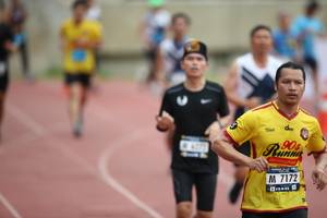 BIB: 7172
                            <button type="button" onclick="openModal(4568727)" class="btn btn-primary btn-sm float-right btn-popup" data-toggle="modal" data-target=".modal-high-quality">
                        <i class="fas fa-shopping-cart"></i> Add to Cart
                    </button>
                                            <button type="button" onclick="isThisMe(4568727, true)" class="btn btn-success btn-sm float-right btn-popup btn-isme hidden" data-toggle="tooltip" data-placement="bottom" title="นี่คือรูปของคุณใช่ไหม คลิกที่นี่เพื่อเอาเข้าอัลบั้ม">
                        <i class="fas fa-plus"></i> Add to album
                    </button>
                    <button type="button" onclick="isThisMe(4568727, false)" class="btn btn-warning btn-sm float-right btn-popup btn-isnotme hidden">
                        <i class="fas fa-ban"></i> Remove from album
                    </button>