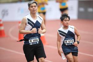 BIB: 6886, 6710
                            <button type="button" onclick="openModal(4577081)" class="btn btn-primary btn-sm float-right btn-popup" data-toggle="modal" data-target=".modal-high-quality">
                        <i class="fas fa-shopping-cart"></i> Add to Cart
                    </button>
                                            <button type="button" onclick="isThisMe(4577081, true)" class="btn btn-success btn-sm float-right btn-popup btn-isme hidden" data-toggle="tooltip" data-placement="bottom" title="นี่คือรูปของคุณใช่ไหม คลิกที่นี่เพื่อเอาเข้าอัลบั้ม">
                        <i class="fas fa-plus"></i> Add to album
                    </button>
                    <button type="button" onclick="isThisMe(4577081, false)" class="btn btn-warning btn-sm float-right btn-popup btn-isnotme hidden">
                        <i class="fas fa-ban"></i> Remove from album
                    </button>