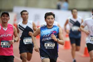 BIB: 7571, 541, 5532
                            <button type="button" onclick="openModal(4565302)" class="btn btn-primary btn-sm float-right btn-popup" data-toggle="modal" data-target=".modal-high-quality">
                        <i class="fas fa-shopping-cart"></i> Add to Cart
                    </button>
                                            <button type="button" onclick="isThisMe(4565302, true)" class="btn btn-success btn-sm float-right btn-popup btn-isme hidden" data-toggle="tooltip" data-placement="bottom" title="นี่คือรูปของคุณใช่ไหม คลิกที่นี่เพื่อเอาเข้าอัลบั้ม">
                        <i class="fas fa-plus"></i> Add to album
                    </button>
                    <button type="button" onclick="isThisMe(4565302, false)" class="btn btn-warning btn-sm float-right btn-popup btn-isnotme hidden">
                        <i class="fas fa-ban"></i> Remove from album
                    </button>