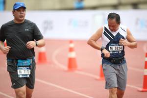 BIB: 5824, 7170
                            <button type="button" onclick="openModal(4575709)" class="btn btn-primary btn-sm float-right btn-popup" data-toggle="modal" data-target=".modal-high-quality">
                        <i class="fas fa-shopping-cart"></i> Add to Cart
                    </button>
                                            <button type="button" onclick="isThisMe(4575709, true)" class="btn btn-success btn-sm float-right btn-popup btn-isme hidden" data-toggle="tooltip" data-placement="bottom" title="นี่คือรูปของคุณใช่ไหม คลิกที่นี่เพื่อเอาเข้าอัลบั้ม">
                        <i class="fas fa-plus"></i> Add to album
                    </button>
                    <button type="button" onclick="isThisMe(4575709, false)" class="btn btn-warning btn-sm float-right btn-popup btn-isnotme hidden">
                        <i class="fas fa-ban"></i> Remove from album
                    </button>