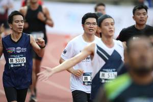 BIB: 5310, 5176
                            <button type="button" onclick="openModal(4566431)" class="btn btn-primary btn-sm float-right btn-popup" data-toggle="modal" data-target=".modal-high-quality">
                        <i class="fas fa-shopping-cart"></i> Add to Cart
                    </button>
                                            <button type="button" onclick="isThisMe(4566431, true)" class="btn btn-success btn-sm float-right btn-popup btn-isme hidden" data-toggle="tooltip" data-placement="bottom" title="นี่คือรูปของคุณใช่ไหม คลิกที่นี่เพื่อเอาเข้าอัลบั้ม">
                        <i class="fas fa-plus"></i> Add to album
                    </button>
                    <button type="button" onclick="isThisMe(4566431, false)" class="btn btn-warning btn-sm float-right btn-popup btn-isnotme hidden">
                        <i class="fas fa-ban"></i> Remove from album
                    </button>