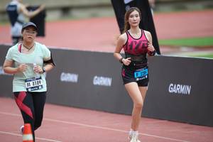 BIB: 2284, 8189
                            <button type="button" onclick="openModal(4576832)" class="btn btn-primary btn-sm float-right btn-popup" data-toggle="modal" data-target=".modal-high-quality">
                        <i class="fas fa-shopping-cart"></i> Add to Cart
                    </button>
                                            <button type="button" onclick="isThisMe(4576832, true)" class="btn btn-success btn-sm float-right btn-popup btn-isme hidden" data-toggle="tooltip" data-placement="bottom" title="นี่คือรูปของคุณใช่ไหม คลิกที่นี่เพื่อเอาเข้าอัลบั้ม">
                        <i class="fas fa-plus"></i> Add to album
                    </button>
                    <button type="button" onclick="isThisMe(4576832, false)" class="btn btn-warning btn-sm float-right btn-popup btn-isnotme hidden">
                        <i class="fas fa-ban"></i> Remove from album
                    </button>