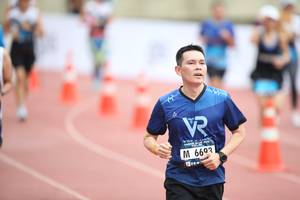 BIB: 693
                            <button type="button" onclick="openModal(4574239)" class="btn btn-primary btn-sm float-right btn-popup" data-toggle="modal" data-target=".modal-high-quality">
                        <i class="fas fa-shopping-cart"></i> Add to Cart
                    </button>
                                            <button type="button" onclick="isThisMe(4574239, true)" class="btn btn-success btn-sm float-right btn-popup btn-isme hidden" data-toggle="tooltip" data-placement="bottom" title="นี่คือรูปของคุณใช่ไหม คลิกที่นี่เพื่อเอาเข้าอัลบั้ม">
                        <i class="fas fa-plus"></i> Add to album
                    </button>
                    <button type="button" onclick="isThisMe(4574239, false)" class="btn btn-warning btn-sm float-right btn-popup btn-isnotme hidden">
                        <i class="fas fa-ban"></i> Remove from album
                    </button>