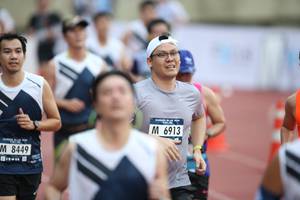 BIB: 6913
                            <button type="button" onclick="openModal(4567203)" class="btn btn-primary btn-sm float-right btn-popup" data-toggle="modal" data-target=".modal-high-quality">
                        <i class="fas fa-shopping-cart"></i> Add to Cart
                    </button>
                                            <button type="button" onclick="isThisMe(4567203, true)" class="btn btn-success btn-sm float-right btn-popup btn-isme hidden" data-toggle="tooltip" data-placement="bottom" title="นี่คือรูปของคุณใช่ไหม คลิกที่นี่เพื่อเอาเข้าอัลบั้ม">
                        <i class="fas fa-plus"></i> Add to album
                    </button>
                    <button type="button" onclick="isThisMe(4567203, false)" class="btn btn-warning btn-sm float-right btn-popup btn-isnotme hidden">
                        <i class="fas fa-ban"></i> Remove from album
                    </button>