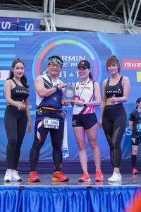 BIB: 5868
                            <button type="button" onclick="openModal(4627659)" class="btn btn-primary btn-sm float-right btn-popup" data-toggle="modal" data-target=".modal-high-quality">
                        <i class="fas fa-shopping-cart"></i> Add to Cart
                    </button>
                                            <button type="button" onclick="isThisMe(4627659, true)" class="btn btn-success btn-sm float-right btn-popup btn-isme hidden" data-toggle="tooltip" data-placement="bottom" title="นี่คือรูปของคุณใช่ไหม คลิกที่นี่เพื่อเอาเข้าอัลบั้ม">
                        <i class="fas fa-plus"></i> Add to album
                    </button>
                    <button type="button" onclick="isThisMe(4627659, false)" class="btn btn-warning btn-sm float-right btn-popup btn-isnotme hidden">
                        <i class="fas fa-ban"></i> Remove from album
                    </button>