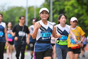 BIB: 1858, 1472
                            <button type="button" onclick="openModal(4683633)" class="btn btn-primary btn-sm float-right btn-popup" data-toggle="modal" data-target=".modal-high-quality">
                        <i class="fas fa-shopping-cart"></i> Add to Cart
                    </button>
                                            <button type="button" onclick="isThisMe(4683633, true)" class="btn btn-success btn-sm float-right btn-popup btn-isme hidden" data-toggle="tooltip" data-placement="bottom" title="นี่คือรูปของคุณใช่ไหม คลิกที่นี่เพื่อเอาเข้าอัลบั้ม">
                        <i class="fas fa-plus"></i> Add to album
                    </button>
                    <button type="button" onclick="isThisMe(4683633, false)" class="btn btn-warning btn-sm float-right btn-popup btn-isnotme hidden">
                        <i class="fas fa-ban"></i> Remove from album
                    </button>