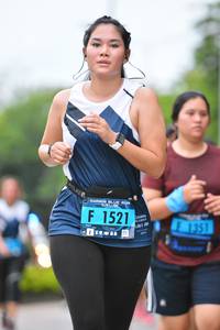 BIB: 1521, 1351
                            <button type="button" onclick="openModal(4700922)" class="btn btn-primary btn-sm float-right btn-popup" data-toggle="modal" data-target=".modal-high-quality">
                        <i class="fas fa-shopping-cart"></i> Add to Cart
                    </button>
                                            <button type="button" onclick="isThisMe(4700922, true)" class="btn btn-success btn-sm float-right btn-popup btn-isme hidden" data-toggle="tooltip" data-placement="bottom" title="นี่คือรูปของคุณใช่ไหม คลิกที่นี่เพื่อเอาเข้าอัลบั้ม">
                        <i class="fas fa-plus"></i> Add to album
                    </button>
                    <button type="button" onclick="isThisMe(4700922, false)" class="btn btn-warning btn-sm float-right btn-popup btn-isnotme hidden">
                        <i class="fas fa-ban"></i> Remove from album
                    </button>