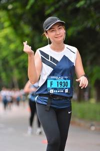 BIB: 1930
                            <button type="button" onclick="openModal(4701306)" class="btn btn-primary btn-sm float-right btn-popup" data-toggle="modal" data-target=".modal-high-quality">
                        <i class="fas fa-shopping-cart"></i> Add to Cart
                    </button>
                                            <button type="button" onclick="isThisMe(4701306, true)" class="btn btn-success btn-sm float-right btn-popup btn-isme hidden" data-toggle="tooltip" data-placement="bottom" title="นี่คือรูปของคุณใช่ไหม คลิกที่นี่เพื่อเอาเข้าอัลบั้ม">
                        <i class="fas fa-plus"></i> Add to album
                    </button>
                    <button type="button" onclick="isThisMe(4701306, false)" class="btn btn-warning btn-sm float-right btn-popup btn-isnotme hidden">
                        <i class="fas fa-ban"></i> Remove from album
                    </button>