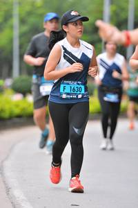 BIB: 1630
                            <button type="button" onclick="openModal(4700985)" class="btn btn-primary btn-sm float-right btn-popup" data-toggle="modal" data-target=".modal-high-quality">
                        <i class="fas fa-shopping-cart"></i> Add to Cart
                    </button>
                                            <button type="button" onclick="isThisMe(4700985, true)" class="btn btn-success btn-sm float-right btn-popup btn-isme hidden" data-toggle="tooltip" data-placement="bottom" title="นี่คือรูปของคุณใช่ไหม คลิกที่นี่เพื่อเอาเข้าอัลบั้ม">
                        <i class="fas fa-plus"></i> Add to album
                    </button>
                    <button type="button" onclick="isThisMe(4700985, false)" class="btn btn-warning btn-sm float-right btn-popup btn-isnotme hidden">
                        <i class="fas fa-ban"></i> Remove from album
                    </button>