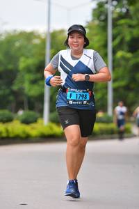 BIB: 1798
                            <button type="button" onclick="openModal(4702208)" class="btn btn-primary btn-sm float-right btn-popup" data-toggle="modal" data-target=".modal-high-quality">
                        <i class="fas fa-shopping-cart"></i> Add to Cart
                    </button>
                                            <button type="button" onclick="isThisMe(4702208, true)" class="btn btn-success btn-sm float-right btn-popup btn-isme hidden" data-toggle="tooltip" data-placement="bottom" title="นี่คือรูปของคุณใช่ไหม คลิกที่นี่เพื่อเอาเข้าอัลบั้ม">
                        <i class="fas fa-plus"></i> Add to album
                    </button>
                    <button type="button" onclick="isThisMe(4702208, false)" class="btn btn-warning btn-sm float-right btn-popup btn-isnotme hidden">
                        <i class="fas fa-ban"></i> Remove from album
                    </button>