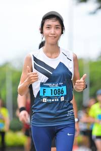 BIB: 1086
                            <button type="button" onclick="openModal(4700778)" class="btn btn-primary btn-sm float-right btn-popup" data-toggle="modal" data-target=".modal-high-quality">
                        <i class="fas fa-shopping-cart"></i> Add to Cart
                    </button>
                                            <button type="button" onclick="isThisMe(4700778, true)" class="btn btn-success btn-sm float-right btn-popup btn-isme hidden" data-toggle="tooltip" data-placement="bottom" title="นี่คือรูปของคุณใช่ไหม คลิกที่นี่เพื่อเอาเข้าอัลบั้ม">
                        <i class="fas fa-plus"></i> Add to album
                    </button>
                    <button type="button" onclick="isThisMe(4700778, false)" class="btn btn-warning btn-sm float-right btn-popup btn-isnotme hidden">
                        <i class="fas fa-ban"></i> Remove from album
                    </button>