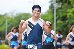 BIB: 1130, 5573
                            <button type="button" onclick="openModal(4683718)" class="btn btn-primary btn-sm float-right btn-popup" data-toggle="modal" data-target=".modal-high-quality">
                        <i class="fas fa-shopping-cart"></i> Add to Cart
                    </button>
                                            <button type="button" onclick="isThisMe(4683718, true)" class="btn btn-success btn-sm float-right btn-popup btn-isme hidden" data-toggle="tooltip" data-placement="bottom" title="นี่คือรูปของคุณใช่ไหม คลิกที่นี่เพื่อเอาเข้าอัลบั้ม">
                        <i class="fas fa-plus"></i> Add to album
                    </button>
                    <button type="button" onclick="isThisMe(4683718, false)" class="btn btn-warning btn-sm float-right btn-popup btn-isnotme hidden">
                        <i class="fas fa-ban"></i> Remove from album
                    </button>