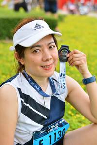 BIB: 1130
                            <button type="button" onclick="openModal(4702582)" class="btn btn-primary btn-sm float-right btn-popup" data-toggle="modal" data-target=".modal-high-quality">
                        <i class="fas fa-shopping-cart"></i> Add to Cart
                    </button>
                                            <button type="button" onclick="isThisMe(4702582, true)" class="btn btn-success btn-sm float-right btn-popup btn-isme hidden" data-toggle="tooltip" data-placement="bottom" title="นี่คือรูปของคุณใช่ไหม คลิกที่นี่เพื่อเอาเข้าอัลบั้ม">
                        <i class="fas fa-plus"></i> Add to album
                    </button>
                    <button type="button" onclick="isThisMe(4702582, false)" class="btn btn-warning btn-sm float-right btn-popup btn-isnotme hidden">
                        <i class="fas fa-ban"></i> Remove from album
                    </button>