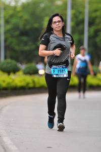 BIB: 1585
                            <button type="button" onclick="openModal(4702009)" class="btn btn-primary btn-sm float-right btn-popup" data-toggle="modal" data-target=".modal-high-quality">
                        <i class="fas fa-shopping-cart"></i> Add to Cart
                    </button>
                                            <button type="button" onclick="isThisMe(4702009, true)" class="btn btn-success btn-sm float-right btn-popup btn-isme hidden" data-toggle="tooltip" data-placement="bottom" title="นี่คือรูปของคุณใช่ไหม คลิกที่นี่เพื่อเอาเข้าอัลบั้ม">
                        <i class="fas fa-plus"></i> Add to album
                    </button>
                    <button type="button" onclick="isThisMe(4702009, false)" class="btn btn-warning btn-sm float-right btn-popup btn-isnotme hidden">
                        <i class="fas fa-ban"></i> Remove from album
                    </button>