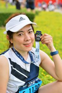 BIB: 1130
                            <button type="button" onclick="openModal(4702583)" class="btn btn-primary btn-sm float-right btn-popup" data-toggle="modal" data-target=".modal-high-quality">
                        <i class="fas fa-shopping-cart"></i> Add to Cart
                    </button>
                                            <button type="button" onclick="isThisMe(4702583, true)" class="btn btn-success btn-sm float-right btn-popup btn-isme hidden" data-toggle="tooltip" data-placement="bottom" title="นี่คือรูปของคุณใช่ไหม คลิกที่นี่เพื่อเอาเข้าอัลบั้ม">
                        <i class="fas fa-plus"></i> Add to album
                    </button>
                    <button type="button" onclick="isThisMe(4702583, false)" class="btn btn-warning btn-sm float-right btn-popup btn-isnotme hidden">
                        <i class="fas fa-ban"></i> Remove from album
                    </button>