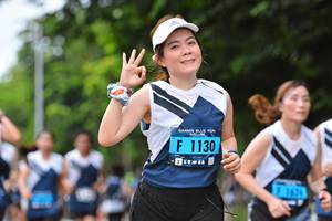 BIB: 1130, 1624
                            <button type="button" onclick="openModal(4683729)" class="btn btn-primary btn-sm float-right btn-popup" data-toggle="modal" data-target=".modal-high-quality">
                        <i class="fas fa-shopping-cart"></i> Add to Cart
                    </button>
                                            <button type="button" onclick="isThisMe(4683729, true)" class="btn btn-success btn-sm float-right btn-popup btn-isme hidden" data-toggle="tooltip" data-placement="bottom" title="นี่คือรูปของคุณใช่ไหม คลิกที่นี่เพื่อเอาเข้าอัลบั้ม">
                        <i class="fas fa-plus"></i> Add to album
                    </button>
                    <button type="button" onclick="isThisMe(4683729, false)" class="btn btn-warning btn-sm float-right btn-popup btn-isnotme hidden">
                        <i class="fas fa-ban"></i> Remove from album
                    </button>