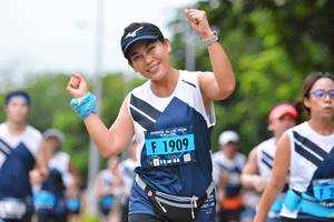 BIB: 1909
                            <button type="button" onclick="openModal(4683679)" class="btn btn-primary btn-sm float-right btn-popup" data-toggle="modal" data-target=".modal-high-quality">
                        <i class="fas fa-shopping-cart"></i> Add to Cart
                    </button>
                                            <button type="button" onclick="isThisMe(4683679, true)" class="btn btn-success btn-sm float-right btn-popup btn-isme hidden" data-toggle="tooltip" data-placement="bottom" title="นี่คือรูปของคุณใช่ไหม คลิกที่นี่เพื่อเอาเข้าอัลบั้ม">
                        <i class="fas fa-plus"></i> Add to album
                    </button>
                    <button type="button" onclick="isThisMe(4683679, false)" class="btn btn-warning btn-sm float-right btn-popup btn-isnotme hidden">
                        <i class="fas fa-ban"></i> Remove from album
                    </button>