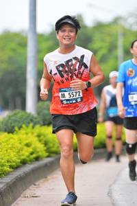 BIB: 5572
                            <button type="button" onclick="openModal(4701038)" class="btn btn-primary btn-sm float-right btn-popup" data-toggle="modal" data-target=".modal-high-quality">
                        <i class="fas fa-shopping-cart"></i> Add to Cart
                    </button>
                                            <button type="button" onclick="isThisMe(4701038, true)" class="btn btn-success btn-sm float-right btn-popup btn-isme hidden" data-toggle="tooltip" data-placement="bottom" title="นี่คือรูปของคุณใช่ไหม คลิกที่นี่เพื่อเอาเข้าอัลบั้ม">
                        <i class="fas fa-plus"></i> Add to album
                    </button>
                    <button type="button" onclick="isThisMe(4701038, false)" class="btn btn-warning btn-sm float-right btn-popup btn-isnotme hidden">
                        <i class="fas fa-ban"></i> Remove from album
                    </button>