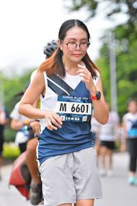 BIB: 6601
                            <button type="button" onclick="openModal(4701140)" class="btn btn-primary btn-sm float-right btn-popup" data-toggle="modal" data-target=".modal-high-quality">
                        <i class="fas fa-shopping-cart"></i> Add to Cart
                    </button>
                                            <button type="button" onclick="isThisMe(4701140, true)" class="btn btn-success btn-sm float-right btn-popup btn-isme hidden" data-toggle="tooltip" data-placement="bottom" title="นี่คือรูปของคุณใช่ไหม คลิกที่นี่เพื่อเอาเข้าอัลบั้ม">
                        <i class="fas fa-plus"></i> Add to album
                    </button>
                    <button type="button" onclick="isThisMe(4701140, false)" class="btn btn-warning btn-sm float-right btn-popup btn-isnotme hidden">
                        <i class="fas fa-ban"></i> Remove from album
                    </button>