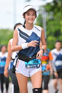 BIB: 1306
                            <button type="button" onclick="openModal(4701247)" class="btn btn-primary btn-sm float-right btn-popup" data-toggle="modal" data-target=".modal-high-quality">
                        <i class="fas fa-shopping-cart"></i> Add to Cart
                    </button>
                                            <button type="button" onclick="isThisMe(4701247, true)" class="btn btn-success btn-sm float-right btn-popup btn-isme hidden" data-toggle="tooltip" data-placement="bottom" title="นี่คือรูปของคุณใช่ไหม คลิกที่นี่เพื่อเอาเข้าอัลบั้ม">
                        <i class="fas fa-plus"></i> Add to album
                    </button>
                    <button type="button" onclick="isThisMe(4701247, false)" class="btn btn-warning btn-sm float-right btn-popup btn-isnotme hidden">
                        <i class="fas fa-ban"></i> Remove from album
                    </button>