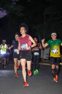 BIB: 526, 626, 552
                            <button type="button" onclick="openModal(4649689)" class="btn btn-primary btn-sm float-right btn-popup" data-toggle="modal" data-target=".modal-high-quality">
                        <i class="fas fa-shopping-cart"></i> Add to Cart
                    </button>
                                            <button type="button" onclick="isThisMe(4649689, true)" class="btn btn-success btn-sm float-right btn-popup btn-isme hidden" data-toggle="tooltip" data-placement="bottom" title="นี่คือรูปของคุณใช่ไหม คลิกที่นี่เพื่อเอาเข้าอัลบั้ม">
                        <i class="fas fa-plus"></i> Add to album
                    </button>
                    <button type="button" onclick="isThisMe(4649689, false)" class="btn btn-warning btn-sm float-right btn-popup btn-isnotme hidden">
                        <i class="fas fa-ban"></i> Remove from album
                    </button>