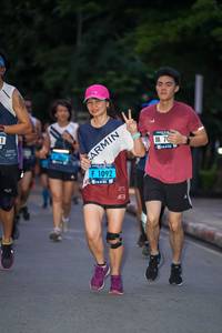 BIB: 1092
                            <button type="button" onclick="openModal(4651777)" class="btn btn-primary btn-sm float-right btn-popup" data-toggle="modal" data-target=".modal-high-quality">
                        <i class="fas fa-shopping-cart"></i> Add to Cart
                    </button>
                                            <button type="button" onclick="isThisMe(4651777, true)" class="btn btn-success btn-sm float-right btn-popup btn-isme hidden" data-toggle="tooltip" data-placement="bottom" title="นี่คือรูปของคุณใช่ไหม คลิกที่นี่เพื่อเอาเข้าอัลบั้ม">
                        <i class="fas fa-plus"></i> Add to album
                    </button>
                    <button type="button" onclick="isThisMe(4651777, false)" class="btn btn-warning btn-sm float-right btn-popup btn-isnotme hidden">
                        <i class="fas fa-ban"></i> Remove from album
                    </button>