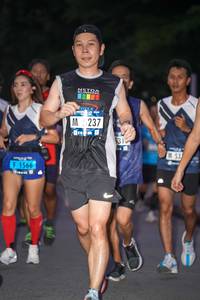 BIB: 237, 1566
                            <button type="button" onclick="openModal(4651163)" class="btn btn-primary btn-sm float-right btn-popup" data-toggle="modal" data-target=".modal-high-quality">
                        <i class="fas fa-shopping-cart"></i> Add to Cart
                    </button>
                                            <button type="button" onclick="isThisMe(4651163, true)" class="btn btn-success btn-sm float-right btn-popup btn-isme hidden" data-toggle="tooltip" data-placement="bottom" title="นี่คือรูปของคุณใช่ไหม คลิกที่นี่เพื่อเอาเข้าอัลบั้ม">
                        <i class="fas fa-plus"></i> Add to album
                    </button>
                    <button type="button" onclick="isThisMe(4651163, false)" class="btn btn-warning btn-sm float-right btn-popup btn-isnotme hidden">
                        <i class="fas fa-ban"></i> Remove from album
                    </button>