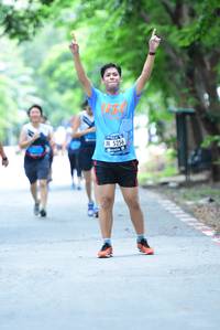 BIB: 5250
                            <button type="button" onclick="openModal(4578443)" class="btn btn-primary btn-sm float-right btn-popup" data-toggle="modal" data-target=".modal-high-quality">
                        <i class="fas fa-shopping-cart"></i> Add to Cart
                    </button>
                                            <button type="button" onclick="isThisMe(4578443, true)" class="btn btn-success btn-sm float-right btn-popup btn-isme hidden" data-toggle="tooltip" data-placement="bottom" title="นี่คือรูปของคุณใช่ไหม คลิกที่นี่เพื่อเอาเข้าอัลบั้ม">
                        <i class="fas fa-plus"></i> Add to album
                    </button>
                    <button type="button" onclick="isThisMe(4578443, false)" class="btn btn-warning btn-sm float-right btn-popup btn-isnotme hidden">
                        <i class="fas fa-ban"></i> Remove from album
                    </button>