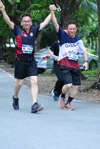 BIB: 5859, 5864
                            <button type="button" onclick="openModal(4640155)" class="btn btn-primary btn-sm float-right btn-popup" data-toggle="modal" data-target=".modal-high-quality">
                        <i class="fas fa-shopping-cart"></i> Add to Cart
                    </button>
                                            <button type="button" onclick="isThisMe(4640155, true)" class="btn btn-success btn-sm float-right btn-popup btn-isme hidden" data-toggle="tooltip" data-placement="bottom" title="นี่คือรูปของคุณใช่ไหม คลิกที่นี่เพื่อเอาเข้าอัลบั้ม">
                        <i class="fas fa-plus"></i> Add to album
                    </button>
                    <button type="button" onclick="isThisMe(4640155, false)" class="btn btn-warning btn-sm float-right btn-popup btn-isnotme hidden">
                        <i class="fas fa-ban"></i> Remove from album
                    </button>