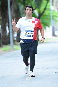 BIB: 6367
                            <button type="button" onclick="openModal(4578473)" class="btn btn-primary btn-sm float-right btn-popup" data-toggle="modal" data-target=".modal-high-quality">
                        <i class="fas fa-shopping-cart"></i> Add to Cart
                    </button>
                                            <button type="button" onclick="isThisMe(4578473, true)" class="btn btn-success btn-sm float-right btn-popup btn-isme hidden" data-toggle="tooltip" data-placement="bottom" title="นี่คือรูปของคุณใช่ไหม คลิกที่นี่เพื่อเอาเข้าอัลบั้ม">
                        <i class="fas fa-plus"></i> Add to album
                    </button>
                    <button type="button" onclick="isThisMe(4578473, false)" class="btn btn-warning btn-sm float-right btn-popup btn-isnotme hidden">
                        <i class="fas fa-ban"></i> Remove from album
                    </button>