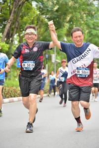 BIB: 5859, 5864
                            <button type="button" onclick="openModal(4612202)" class="btn btn-primary btn-sm float-right btn-popup" data-toggle="modal" data-target=".modal-high-quality">
                        <i class="fas fa-shopping-cart"></i> Add to Cart
                    </button>
                                            <button type="button" onclick="isThisMe(4612202, true)" class="btn btn-success btn-sm float-right btn-popup btn-isme hidden" data-toggle="tooltip" data-placement="bottom" title="นี่คือรูปของคุณใช่ไหม คลิกที่นี่เพื่อเอาเข้าอัลบั้ม">
                        <i class="fas fa-plus"></i> Add to album
                    </button>
                    <button type="button" onclick="isThisMe(4612202, false)" class="btn btn-warning btn-sm float-right btn-popup btn-isnotme hidden">
                        <i class="fas fa-ban"></i> Remove from album
                    </button>