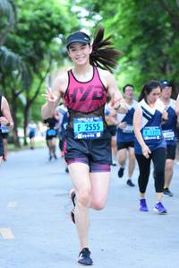 BIB: 2555, 1777
                            <button type="button" onclick="openModal(4664874)" class="btn btn-primary btn-sm float-right btn-popup" data-toggle="modal" data-target=".modal-high-quality">
                        <i class="fas fa-shopping-cart"></i> Add to Cart
                    </button>
                                            <button type="button" onclick="isThisMe(4664874, true)" class="btn btn-success btn-sm float-right btn-popup btn-isme hidden" data-toggle="tooltip" data-placement="bottom" title="นี่คือรูปของคุณใช่ไหม คลิกที่นี่เพื่อเอาเข้าอัลบั้ม">
                        <i class="fas fa-plus"></i> Add to album
                    </button>
                    <button type="button" onclick="isThisMe(4664874, false)" class="btn btn-warning btn-sm float-right btn-popup btn-isnotme hidden">
                        <i class="fas fa-ban"></i> Remove from album
                    </button>