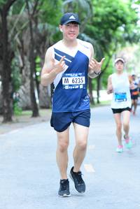 BIB: 6235
                            <button type="button" onclick="openModal(4638359)" class="btn btn-primary btn-sm float-right btn-popup" data-toggle="modal" data-target=".modal-high-quality">
                        <i class="fas fa-shopping-cart"></i> Add to Cart
                    </button>
                                            <button type="button" onclick="isThisMe(4638359, true)" class="btn btn-success btn-sm float-right btn-popup btn-isme hidden" data-toggle="tooltip" data-placement="bottom" title="นี่คือรูปของคุณใช่ไหม คลิกที่นี่เพื่อเอาเข้าอัลบั้ม">
                        <i class="fas fa-plus"></i> Add to album
                    </button>
                    <button type="button" onclick="isThisMe(4638359, false)" class="btn btn-warning btn-sm float-right btn-popup btn-isnotme hidden">
                        <i class="fas fa-ban"></i> Remove from album
                    </button>