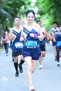 BIB: 1233, 7136
                            <button type="button" onclick="openModal(4634457)" class="btn btn-primary btn-sm float-right btn-popup" data-toggle="modal" data-target=".modal-high-quality">
                        <i class="fas fa-shopping-cart"></i> Add to Cart
                    </button>
                                            <button type="button" onclick="isThisMe(4634457, true)" class="btn btn-success btn-sm float-right btn-popup btn-isme hidden" data-toggle="tooltip" data-placement="bottom" title="นี่คือรูปของคุณใช่ไหม คลิกที่นี่เพื่อเอาเข้าอัลบั้ม">
                        <i class="fas fa-plus"></i> Add to album
                    </button>
                    <button type="button" onclick="isThisMe(4634457, false)" class="btn btn-warning btn-sm float-right btn-popup btn-isnotme hidden">
                        <i class="fas fa-ban"></i> Remove from album
                    </button>