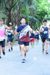 BIB: 5100, 640
                            <button type="button" onclick="openModal(4664480)" class="btn btn-primary btn-sm float-right btn-popup" data-toggle="modal" data-target=".modal-high-quality">
                        <i class="fas fa-shopping-cart"></i> Add to Cart
                    </button>
                                            <button type="button" onclick="isThisMe(4664480, true)" class="btn btn-success btn-sm float-right btn-popup btn-isme hidden" data-toggle="tooltip" data-placement="bottom" title="นี่คือรูปของคุณใช่ไหม คลิกที่นี่เพื่อเอาเข้าอัลบั้ม">
                        <i class="fas fa-plus"></i> Add to album
                    </button>
                    <button type="button" onclick="isThisMe(4664480, false)" class="btn btn-warning btn-sm float-right btn-popup btn-isnotme hidden">
                        <i class="fas fa-ban"></i> Remove from album
                    </button>