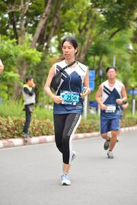 BIB: 2550
                            <button type="button" onclick="openModal(4611773)" class="btn btn-primary btn-sm float-right btn-popup" data-toggle="modal" data-target=".modal-high-quality">
                        <i class="fas fa-shopping-cart"></i> Add to Cart
                    </button>
                                            <button type="button" onclick="isThisMe(4611773, true)" class="btn btn-success btn-sm float-right btn-popup btn-isme hidden" data-toggle="tooltip" data-placement="bottom" title="นี่คือรูปของคุณใช่ไหม คลิกที่นี่เพื่อเอาเข้าอัลบั้ม">
                        <i class="fas fa-plus"></i> Add to album
                    </button>
                    <button type="button" onclick="isThisMe(4611773, false)" class="btn btn-warning btn-sm float-right btn-popup btn-isnotme hidden">
                        <i class="fas fa-ban"></i> Remove from album
                    </button>