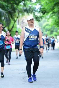 BIB: 7816, 460
                            <button type="button" onclick="openModal(4640566)" class="btn btn-primary btn-sm float-right btn-popup" data-toggle="modal" data-target=".modal-high-quality">
                        <i class="fas fa-shopping-cart"></i> Add to Cart
                    </button>
                                            <button type="button" onclick="isThisMe(4640566, true)" class="btn btn-success btn-sm float-right btn-popup btn-isme hidden" data-toggle="tooltip" data-placement="bottom" title="นี่คือรูปของคุณใช่ไหม คลิกที่นี่เพื่อเอาเข้าอัลบั้ม">
                        <i class="fas fa-plus"></i> Add to album
                    </button>
                    <button type="button" onclick="isThisMe(4640566, false)" class="btn btn-warning btn-sm float-right btn-popup btn-isnotme hidden">
                        <i class="fas fa-ban"></i> Remove from album
                    </button>