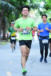 BIB: 7165, 6400
                            <button type="button" onclick="openModal(4636908)" class="btn btn-primary btn-sm float-right btn-popup" data-toggle="modal" data-target=".modal-high-quality">
                        <i class="fas fa-shopping-cart"></i> Add to Cart
                    </button>
                                            <button type="button" onclick="isThisMe(4636908, true)" class="btn btn-success btn-sm float-right btn-popup btn-isme hidden" data-toggle="tooltip" data-placement="bottom" title="นี่คือรูปของคุณใช่ไหม คลิกที่นี่เพื่อเอาเข้าอัลบั้ม">
                        <i class="fas fa-plus"></i> Add to album
                    </button>
                    <button type="button" onclick="isThisMe(4636908, false)" class="btn btn-warning btn-sm float-right btn-popup btn-isnotme hidden">
                        <i class="fas fa-ban"></i> Remove from album
                    </button>