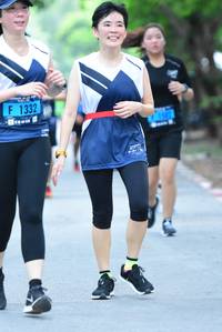 BIB: 1332
                            <button type="button" onclick="openModal(4640102)" class="btn btn-primary btn-sm float-right btn-popup" data-toggle="modal" data-target=".modal-high-quality">
                        <i class="fas fa-shopping-cart"></i> Add to Cart
                    </button>
                                            <button type="button" onclick="isThisMe(4640102, true)" class="btn btn-success btn-sm float-right btn-popup btn-isme hidden" data-toggle="tooltip" data-placement="bottom" title="นี่คือรูปของคุณใช่ไหม คลิกที่นี่เพื่อเอาเข้าอัลบั้ม">
                        <i class="fas fa-plus"></i> Add to album
                    </button>
                    <button type="button" onclick="isThisMe(4640102, false)" class="btn btn-warning btn-sm float-right btn-popup btn-isnotme hidden">
                        <i class="fas fa-ban"></i> Remove from album
                    </button>