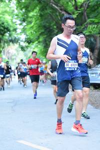 BIB: 411, 6989
                            <button type="button" onclick="openModal(4634724)" class="btn btn-primary btn-sm float-right btn-popup" data-toggle="modal" data-target=".modal-high-quality">
                        <i class="fas fa-shopping-cart"></i> Add to Cart
                    </button>
                                            <button type="button" onclick="isThisMe(4634724, true)" class="btn btn-success btn-sm float-right btn-popup btn-isme hidden" data-toggle="tooltip" data-placement="bottom" title="นี่คือรูปของคุณใช่ไหม คลิกที่นี่เพื่อเอาเข้าอัลบั้ม">
                        <i class="fas fa-plus"></i> Add to album
                    </button>
                    <button type="button" onclick="isThisMe(4634724, false)" class="btn btn-warning btn-sm float-right btn-popup btn-isnotme hidden">
                        <i class="fas fa-ban"></i> Remove from album
                    </button>