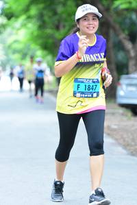 BIB: 1847
                            <button type="button" onclick="openModal(4578630)" class="btn btn-primary btn-sm float-right btn-popup" data-toggle="modal" data-target=".modal-high-quality">
                        <i class="fas fa-shopping-cart"></i> Add to Cart
                    </button>
                                            <button type="button" onclick="isThisMe(4578630, true)" class="btn btn-success btn-sm float-right btn-popup btn-isme hidden" data-toggle="tooltip" data-placement="bottom" title="นี่คือรูปของคุณใช่ไหม คลิกที่นี่เพื่อเอาเข้าอัลบั้ม">
                        <i class="fas fa-plus"></i> Add to album
                    </button>
                    <button type="button" onclick="isThisMe(4578630, false)" class="btn btn-warning btn-sm float-right btn-popup btn-isnotme hidden">
                        <i class="fas fa-ban"></i> Remove from album
                    </button>