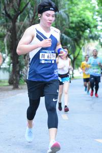 BIB: 6279
                            <button type="button" onclick="openModal(4664979)" class="btn btn-primary btn-sm float-right btn-popup" data-toggle="modal" data-target=".modal-high-quality">
                        <i class="fas fa-shopping-cart"></i> Add to Cart
                    </button>
                                            <button type="button" onclick="isThisMe(4664979, true)" class="btn btn-success btn-sm float-right btn-popup btn-isme hidden" data-toggle="tooltip" data-placement="bottom" title="นี่คือรูปของคุณใช่ไหม คลิกที่นี่เพื่อเอาเข้าอัลบั้ม">
                        <i class="fas fa-plus"></i> Add to album
                    </button>
                    <button type="button" onclick="isThisMe(4664979, false)" class="btn btn-warning btn-sm float-right btn-popup btn-isnotme hidden">
                        <i class="fas fa-ban"></i> Remove from album
                    </button>