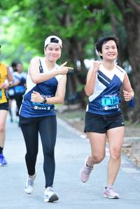 BIB: 189
                            <button type="button" onclick="openModal(4639388)" class="btn btn-primary btn-sm float-right btn-popup" data-toggle="modal" data-target=".modal-high-quality">
                        <i class="fas fa-shopping-cart"></i> Add to Cart
                    </button>
                                            <button type="button" onclick="isThisMe(4639388, true)" class="btn btn-success btn-sm float-right btn-popup btn-isme hidden" data-toggle="tooltip" data-placement="bottom" title="นี่คือรูปของคุณใช่ไหม คลิกที่นี่เพื่อเอาเข้าอัลบั้ม">
                        <i class="fas fa-plus"></i> Add to album
                    </button>
                    <button type="button" onclick="isThisMe(4639388, false)" class="btn btn-warning btn-sm float-right btn-popup btn-isnotme hidden">
                        <i class="fas fa-ban"></i> Remove from album
                    </button>