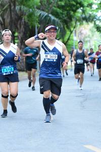 BIB: 5610, 1710
                            <button type="button" onclick="openModal(4639933)" class="btn btn-primary btn-sm float-right btn-popup" data-toggle="modal" data-target=".modal-high-quality">
                        <i class="fas fa-shopping-cart"></i> Add to Cart
                    </button>
                                            <button type="button" onclick="isThisMe(4639933, true)" class="btn btn-success btn-sm float-right btn-popup btn-isme hidden" data-toggle="tooltip" data-placement="bottom" title="นี่คือรูปของคุณใช่ไหม คลิกที่นี่เพื่อเอาเข้าอัลบั้ม">
                        <i class="fas fa-plus"></i> Add to album
                    </button>
                    <button type="button" onclick="isThisMe(4639933, false)" class="btn btn-warning btn-sm float-right btn-popup btn-isnotme hidden">
                        <i class="fas fa-ban"></i> Remove from album
                    </button>