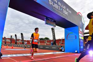 BIB: 201
                            <button type="button" onclick="openModal(4641730)" class="btn btn-primary btn-sm float-right btn-popup" data-toggle="modal" data-target=".modal-high-quality">
                        <i class="fas fa-shopping-cart"></i> Add to Cart
                    </button>
                                            <button type="button" onclick="isThisMe(4641730, true)" class="btn btn-success btn-sm float-right btn-popup btn-isme hidden" data-toggle="tooltip" data-placement="bottom" title="นี่คือรูปของคุณใช่ไหม คลิกที่นี่เพื่อเอาเข้าอัลบั้ม">
                        <i class="fas fa-plus"></i> Add to album
                    </button>
                    <button type="button" onclick="isThisMe(4641730, false)" class="btn btn-warning btn-sm float-right btn-popup btn-isnotme hidden">
                        <i class="fas fa-ban"></i> Remove from album
                    </button>